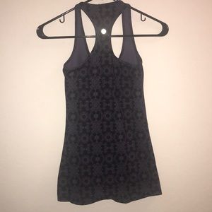 Lululemon tank